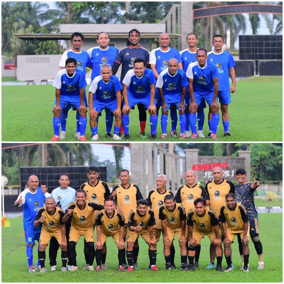 Pererat Silahturahmi, Kajati Aceh dan Kajari Medan Main Bola Kaki Bersama Tim Legend