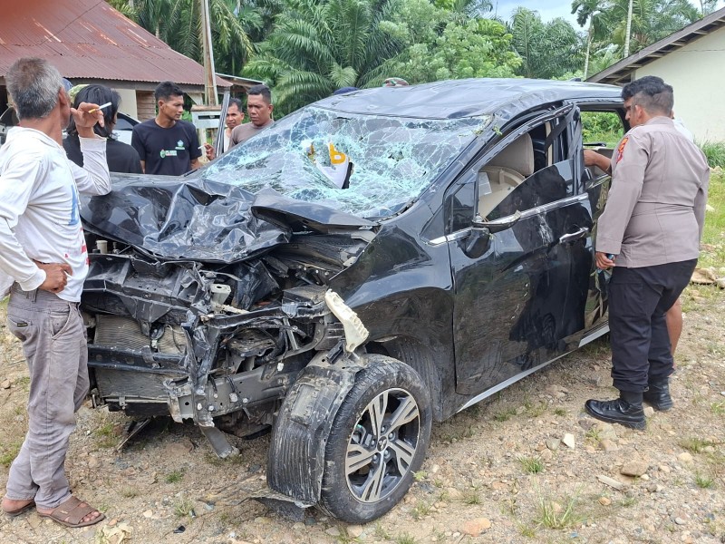 Diduga Mengantuk, Pengemudi Xpander Tabrak Scoopy di Aceh Selatan, Dua Pelajar Tewas