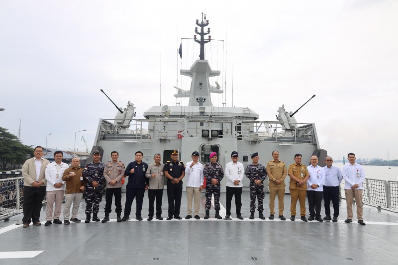 KRI Bung Karno-369  Tiba di Dermaga Belawan