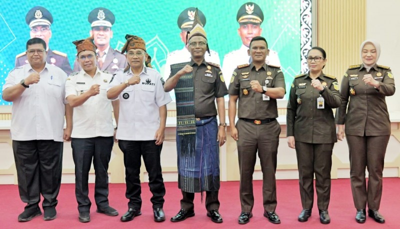 Kajati Sumut dan Bupati Anton Bahas Penguatan Kepatuhan Hukum di Lingkungan Pemkab Simalungun