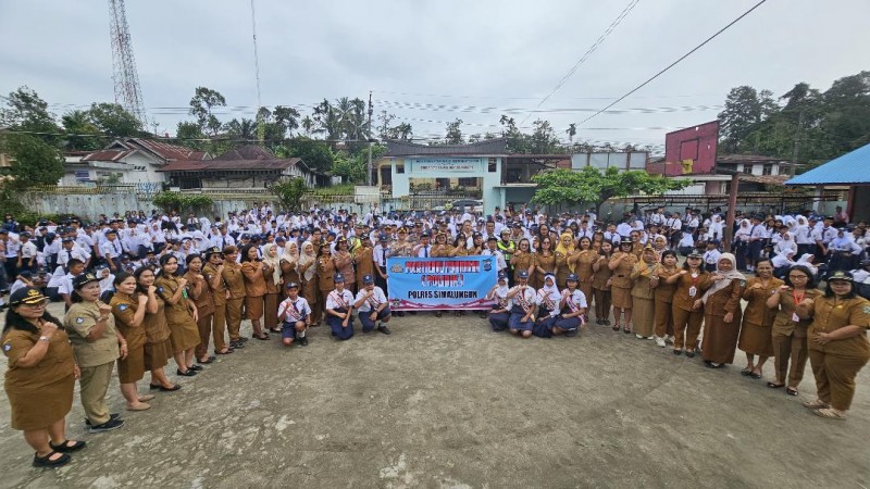 Polisi Hadir di Sekolah, Kapolres Simalungun Ajak 300 Pelajar SMP Negeri 1 Panei Jauhi Perkelahian dan Tawuran